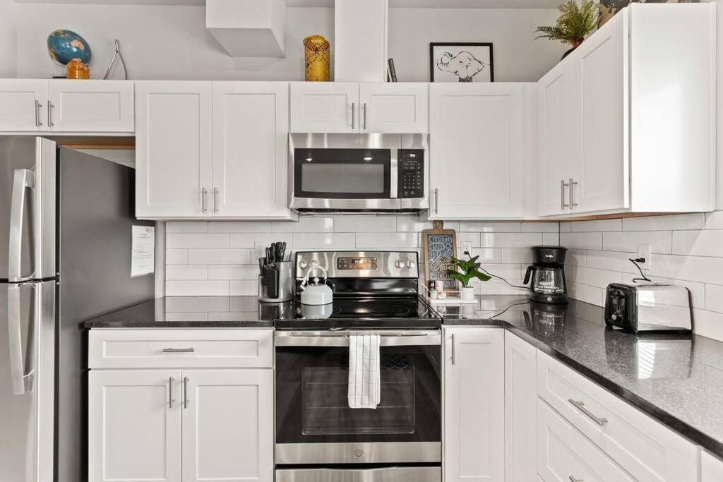 스포캔 New 2 Bed 2 Bath Near Perry District And Dt 아파트 외부 사진