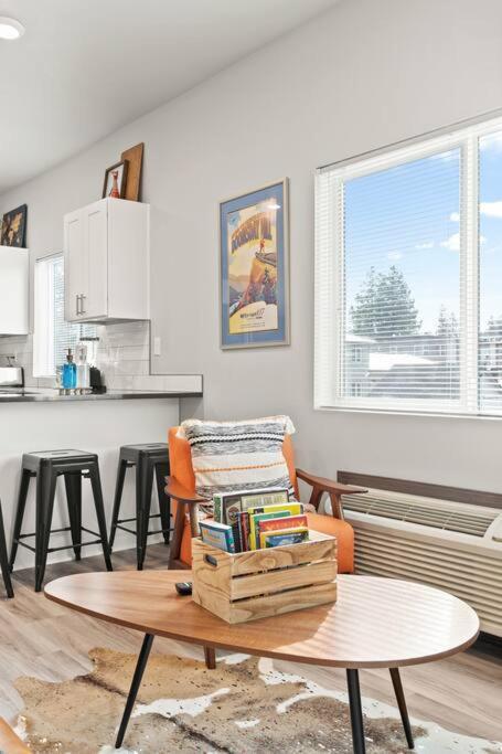 스포캔 New 2 Bed 2 Bath Near Perry District And Dt 아파트 외부 사진