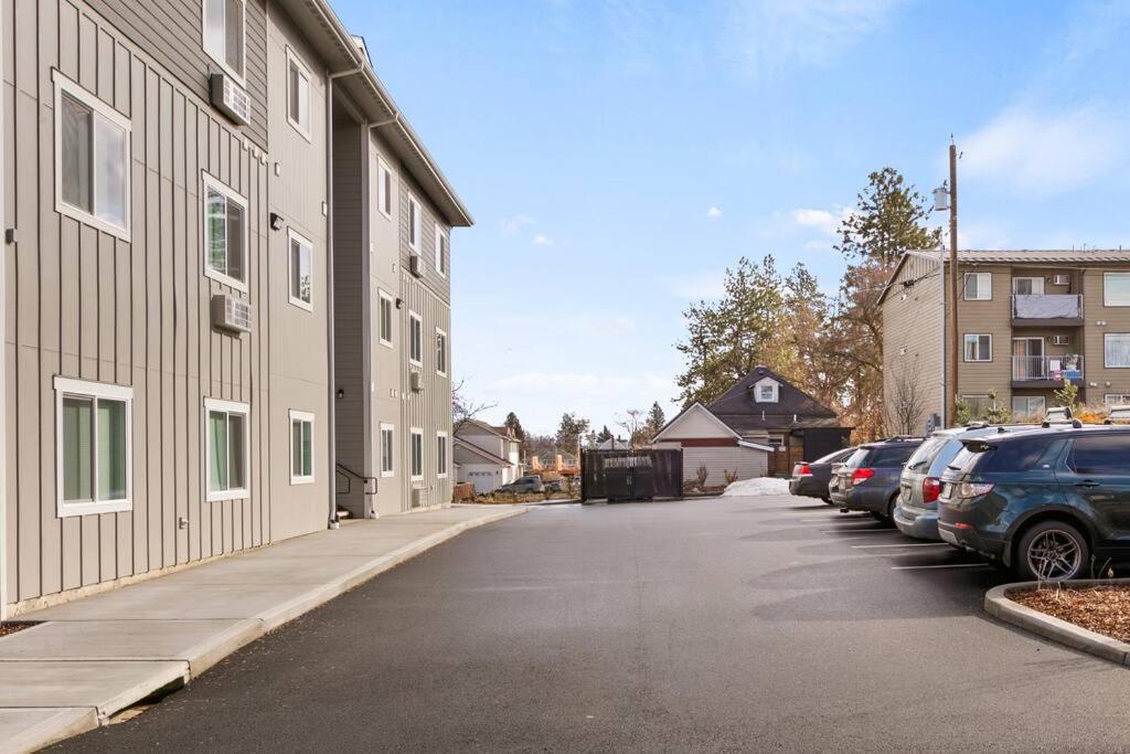 스포캔 New 2 Bed 2 Bath Near Perry District And Dt 아파트 외부 사진