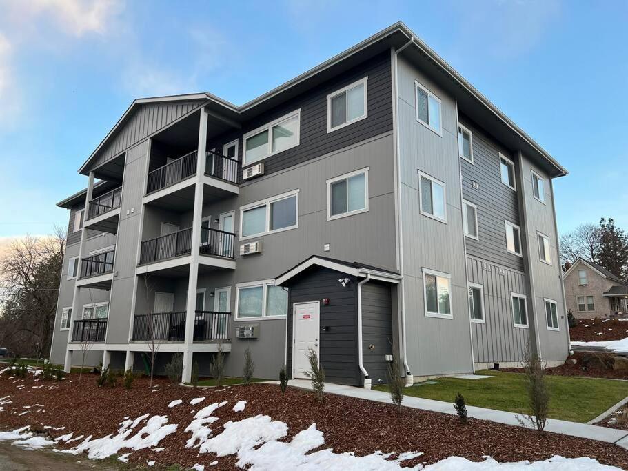 스포캔 New 2 Bed 2 Bath Near Perry District And Dt 아파트 외부 사진